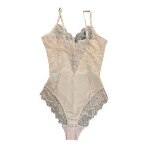 Pinsy Soothing Lace Shapesuit Whisper Pink L